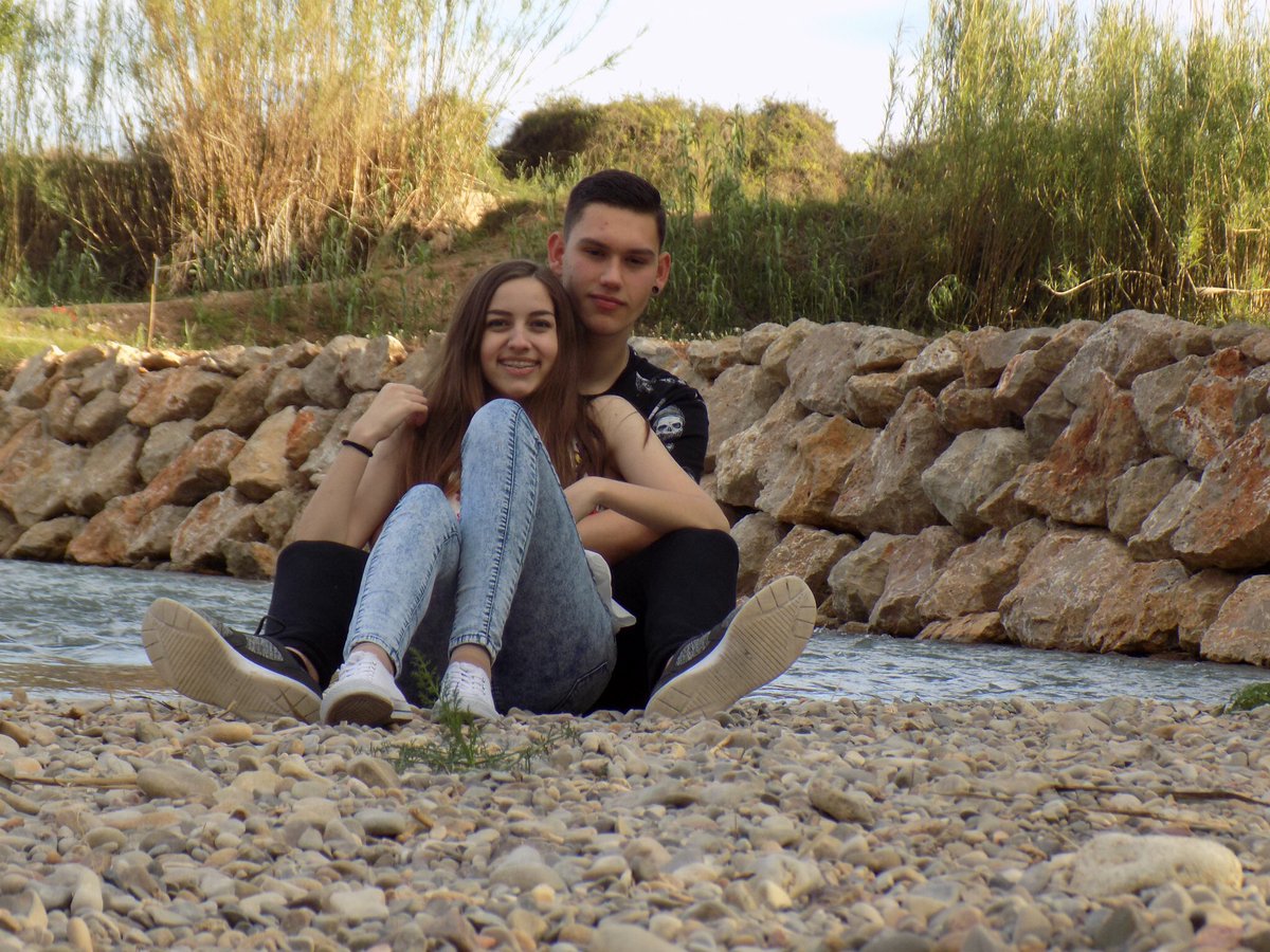 notpaulag's tweet photo. "Durará tanto como lo cuides y lo cuidarás tanto como lo quieras" 👫❤️ @CoboneitorRuben https://t.co/YSyqZaFaZO