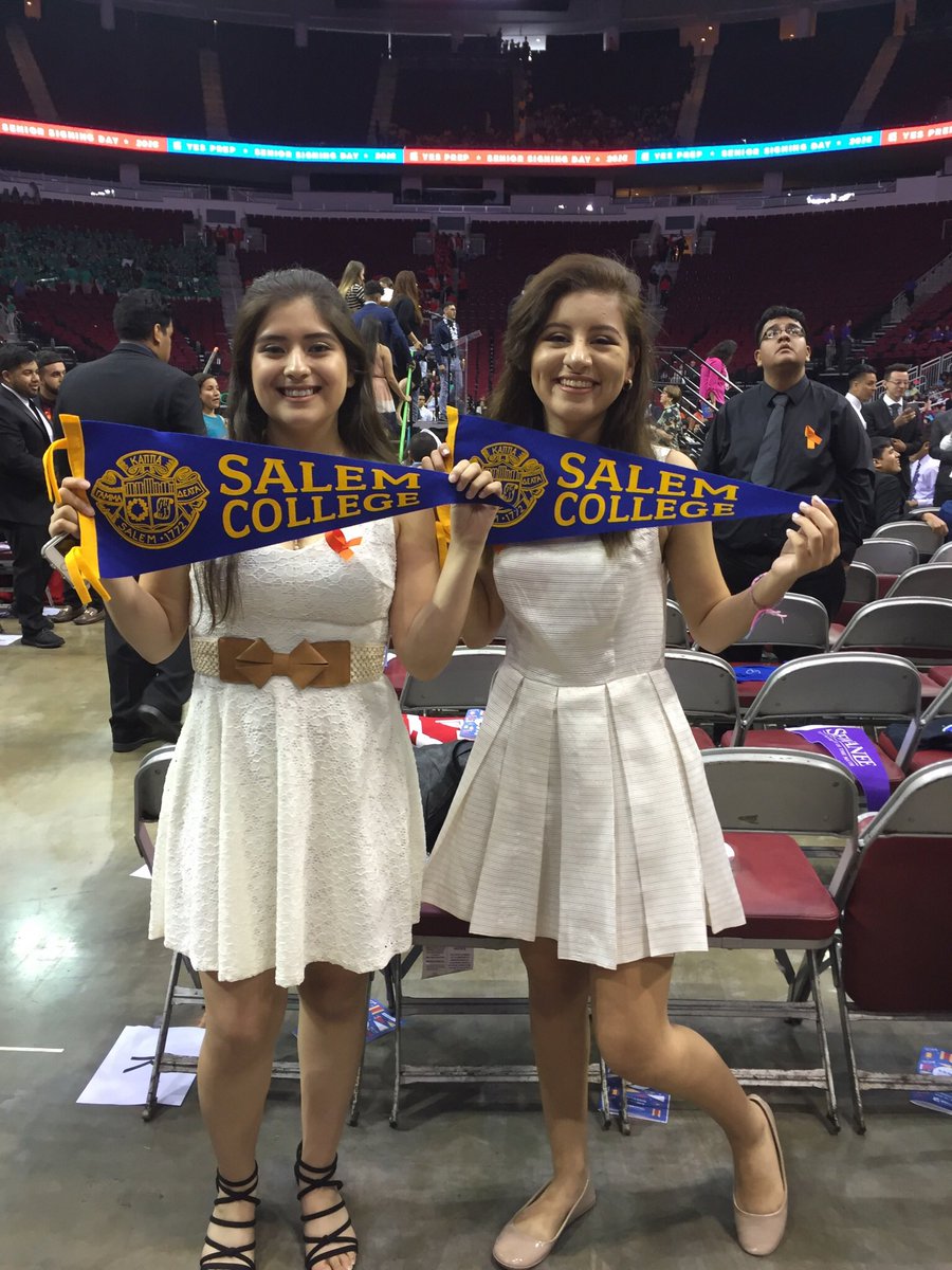 jvanity02's tweet photo. Twinning with my unknown twin from Gulfton #ypssd2016 https://t.co/CaIjSatGxb