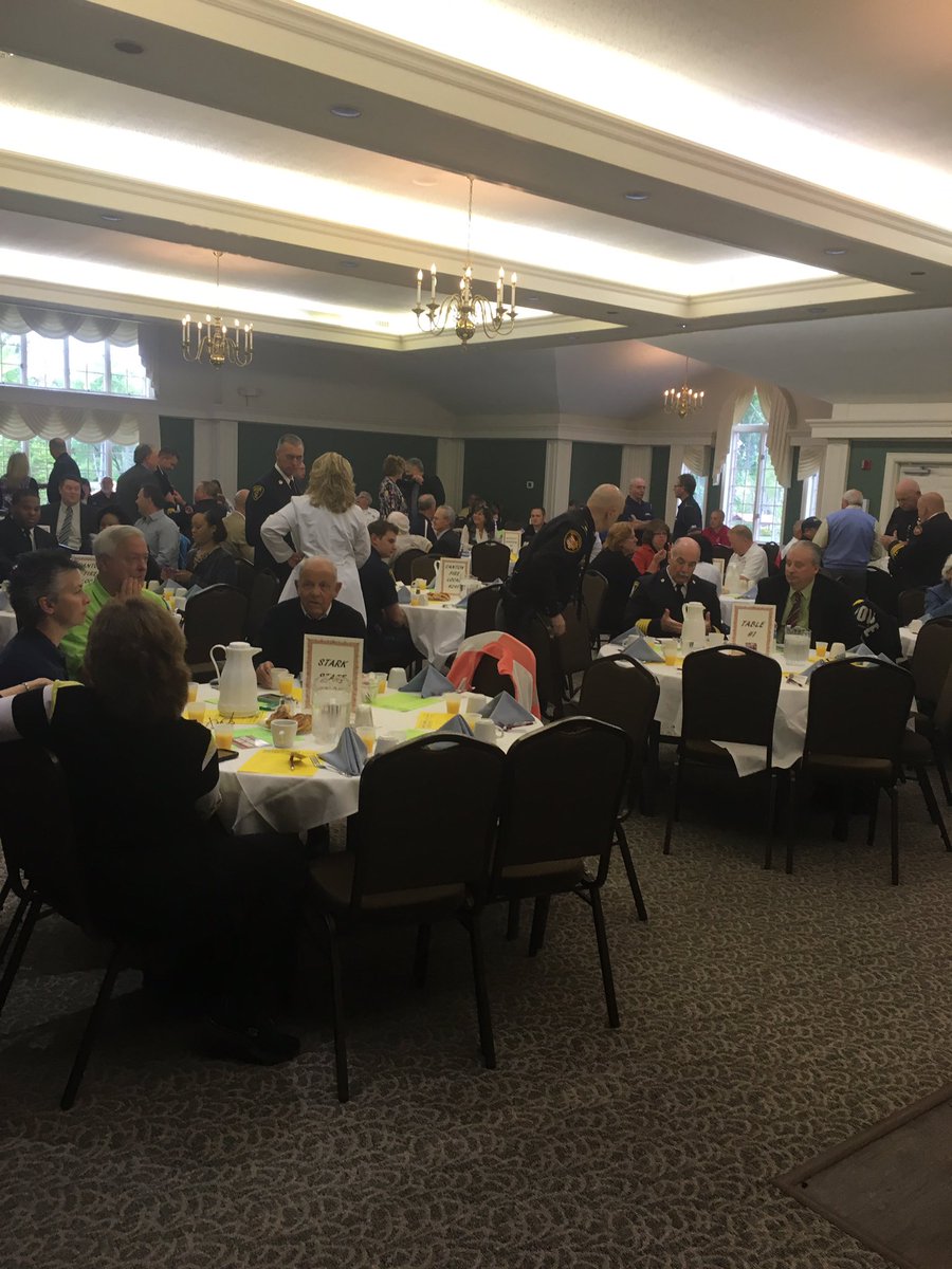 RegulaForStark's tweet photo. Great breakfast this morning supporting our first responders! I stand with all of our first responders! https://t.co/HudhIm1M2E