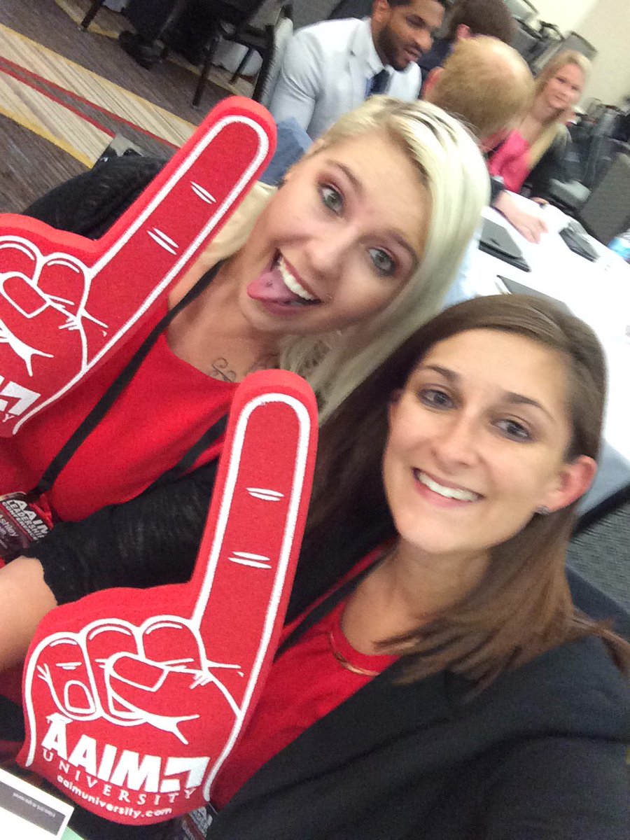 shellmann1034's tweet image. Foam fingers are the best fingers! @AAIM_Employers #aaim4more  #we'reaaimingformore 😝