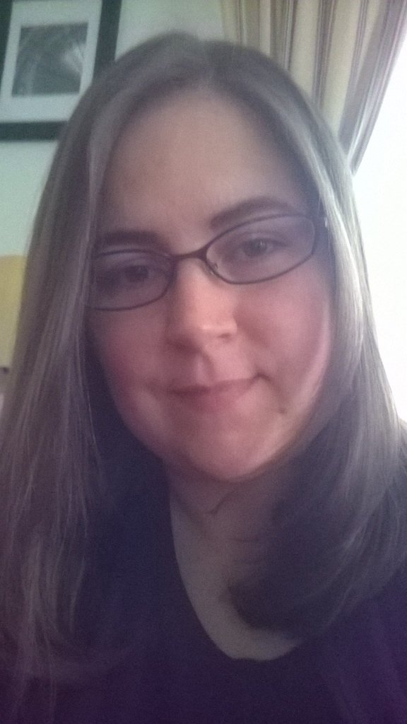 jengirl's tweet image. My selfie game is ... not strong. But I got a haircut! #movingtasks