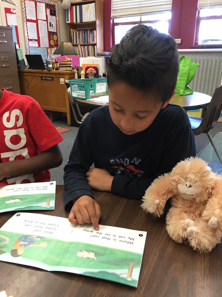 GarfieldBSD's tweet photo. Reading to our buddies! #bsdpride! https://t.co/khGDdVv5Y8