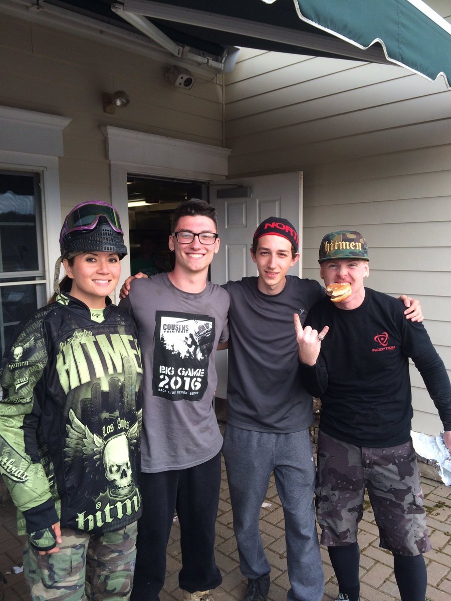 PinEmVin's tweet image. Pics from @CousinsPB #biggame2016 with @GregRedHastings and @beayoungs