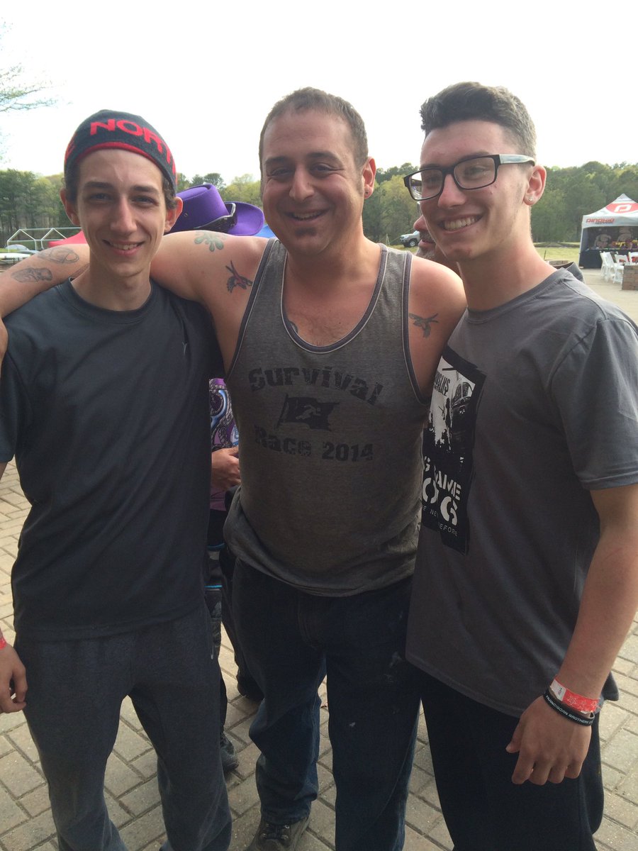 PinEmVin's tweet image. Pics from @CousinsPB #biggame2016 with @GregRedHastings and @beayoungs