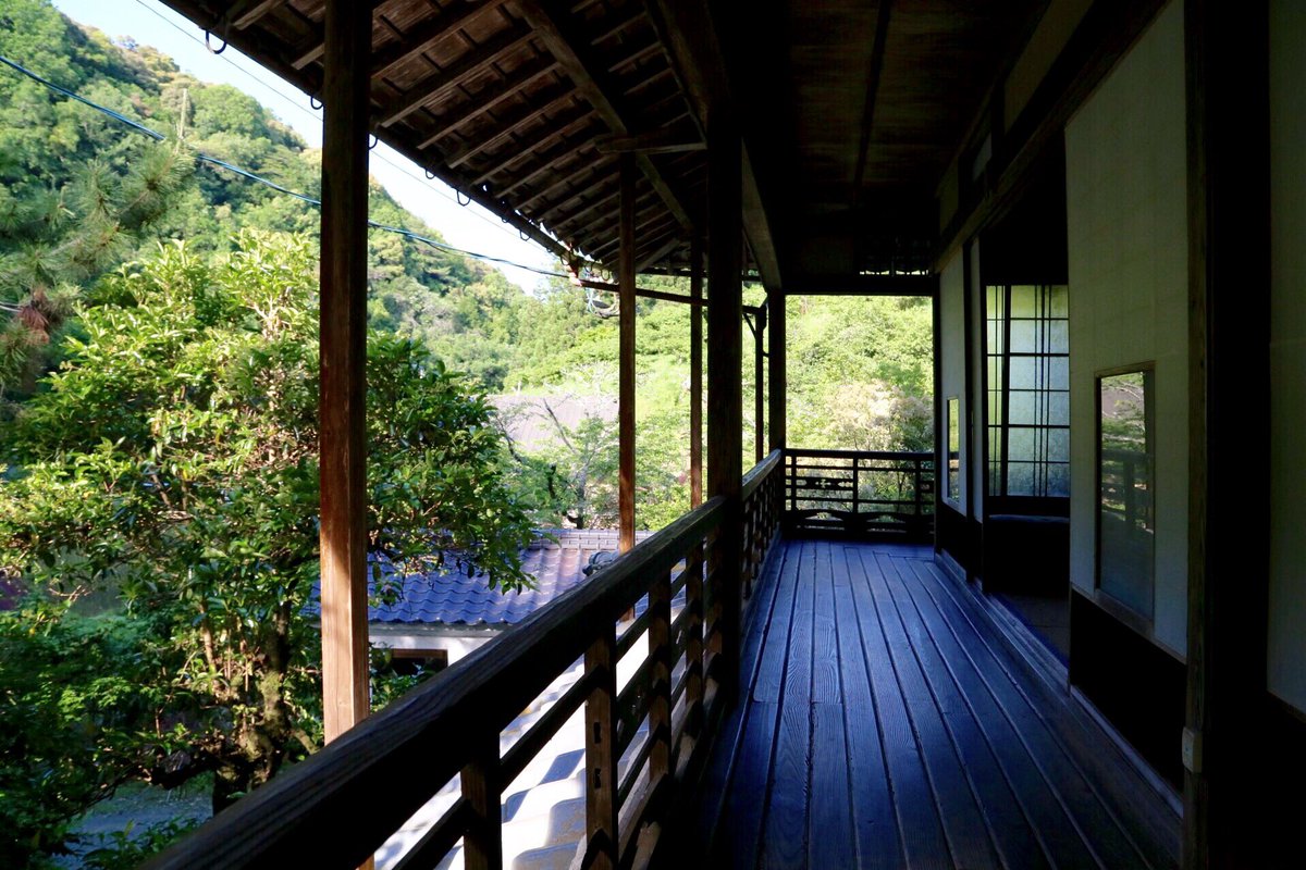 古きよき日本の家屋や旅館にある 回り廊下 風情あるし景色楽しめるしすごくいいよね いろんな回り廊下集めてみた Togetter