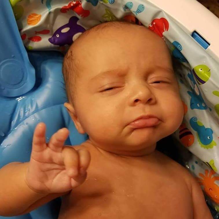 TrudeauBuzz's tweet image. When that #weed is just fine. #legalizeit #trudeaubuzz