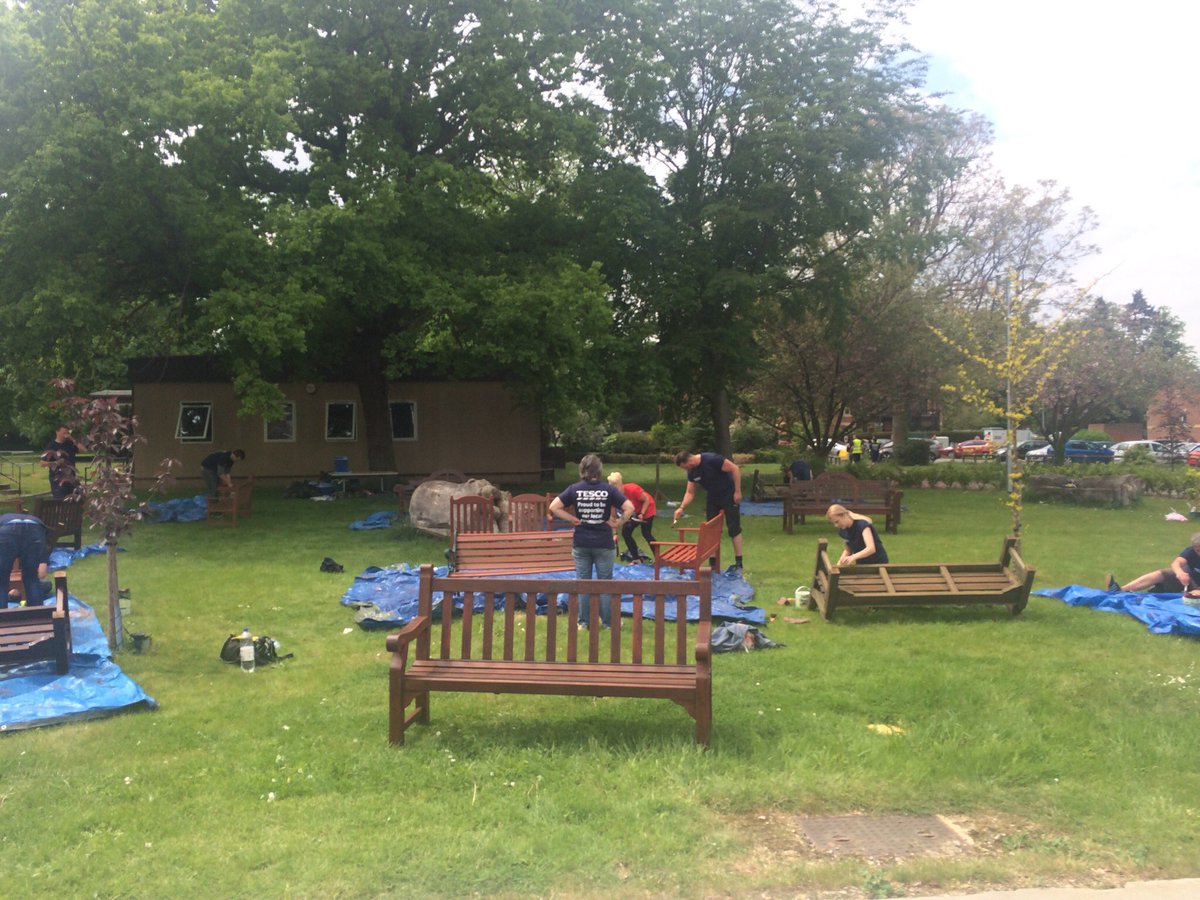 Thanks <a href="/Tesco/">Tesco</a> community project @broomfieldnhs transforming outdoor spaces <a href="/MEHTexperience/">Patient Experience</a> <a href="/MidEssexCCG/">NHS Mid Essex CCG</a> #shine