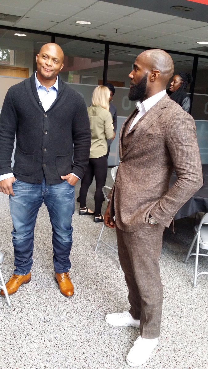 MalcolmJenkins's tweet image. Completed the very first class of the Complete Athlete Program at The Ohio State University! Proud to be a Buckeye!