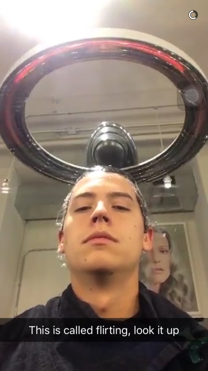 María Spain ♡🐍👑♡ on Twitter: "Cole Sprouse so cute in the ...