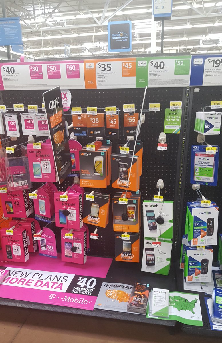 PMNavarria's tweet photo. B4 and after! Still work in progress but love seein Boost get more room in WM! @shawnatspg @KTBmore_spg @TaVonatSPG https://t.co/jl3YS1JPkn