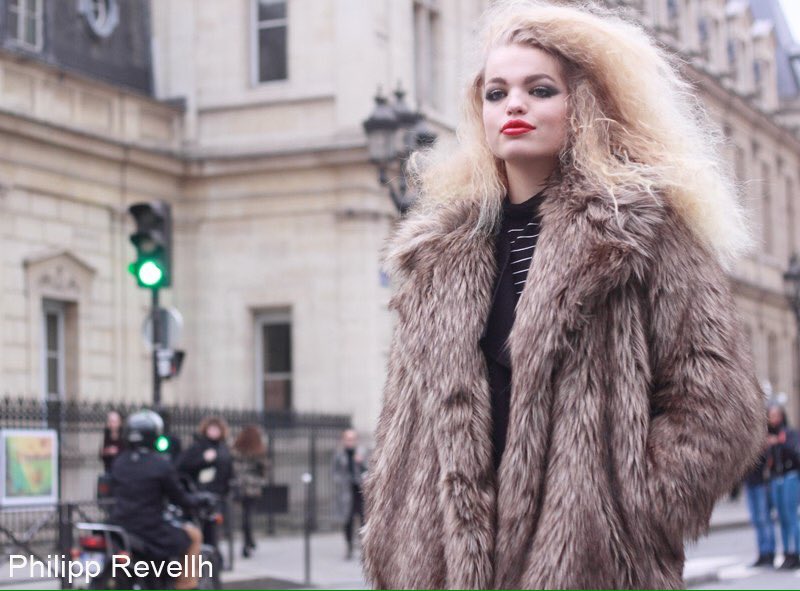 DaphneGroenevel's tweet photo. #DaphneaGroeneveld #streetstyle 
Jean Paul Gaultier in Paris. February 2016. https://t.co/hWMPkXfoaW