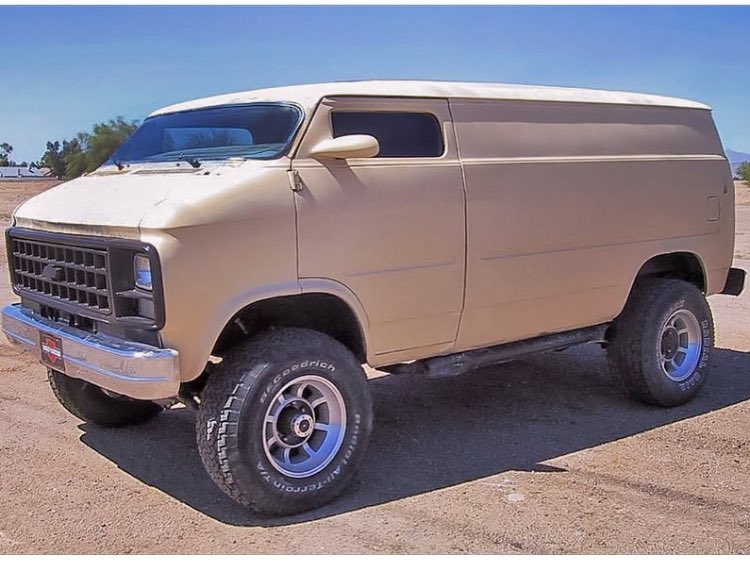 SolidFactionCo's tweet image. Who would mob this? #motovan #van #polarbear