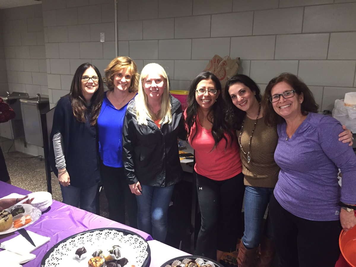 PikesvilleHS's tweet photo. Thank you to our amazing PTA for this fabulous treat spread at the Spring Sports Awards! We ❤️you! @PHSPipeline https://t.co/MUukAy9tnq