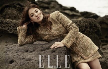 theseoulstory's tweet photo. Song Hye Gyo becomes one with the sea of Jeju for ELLE Magazine https://t.co/9V73LZTeDf https://t.co/mlhocDSc2O
