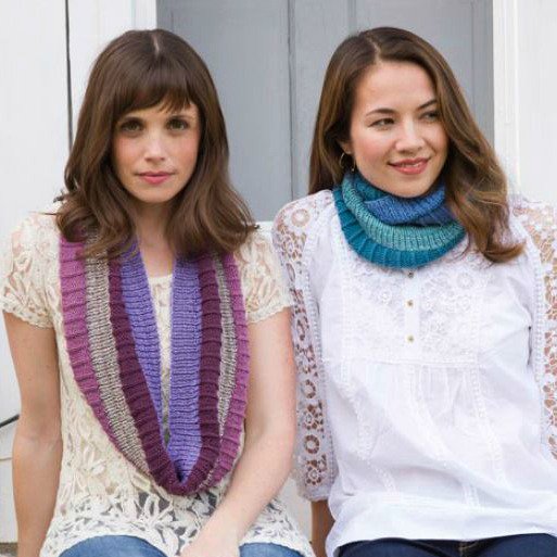 CEYarns's tweet photo. 4 colorways, 2 yarns &amp; 2 distinct ribs makes a fun knit and a beautiful 'Knitterly Cowl'.

https://t.co/EKkxMgJblq https://t.co/8fi1fqHwah