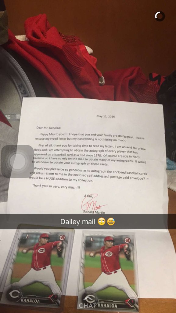 braddah_kamz's tweet photo. My Boi Ian Kahaloa @eboii_17 already gettin asked for autographed baseball cards #ProBaseballPlayer #RedsBaseball https://t.co/7tPVBe7gBs