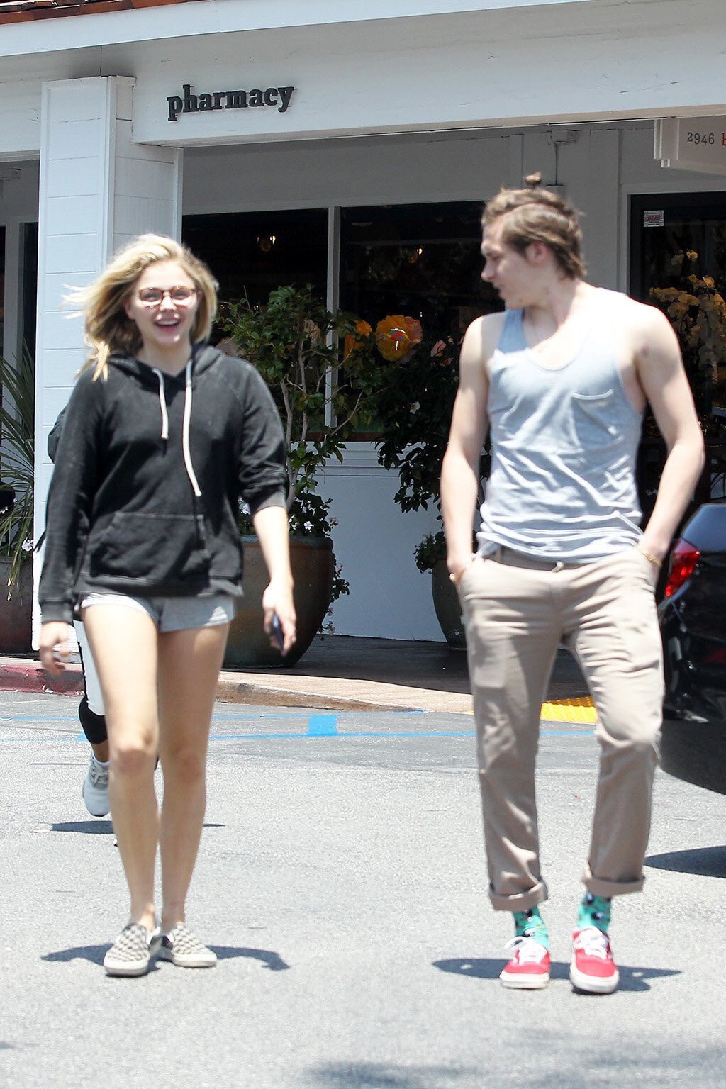 Chloe G Moretz Japan クロエと兄ブランドン 映画 ネイバーズ2 で共演したキーアージー クレモンズとブルックリンが一緒にランチ ブルックリンがイギリスからロスに来たのはサプライズだったとか Chloejp Chloe G Moretz Japan クロエと兄ブランドン 映画 ネイバーズ2 で共演したキーアージー クレモンズとブルックリンが一緒にランチ ブルックリンがイギリスからロスに来たのはサプライズだったとか Chloejp