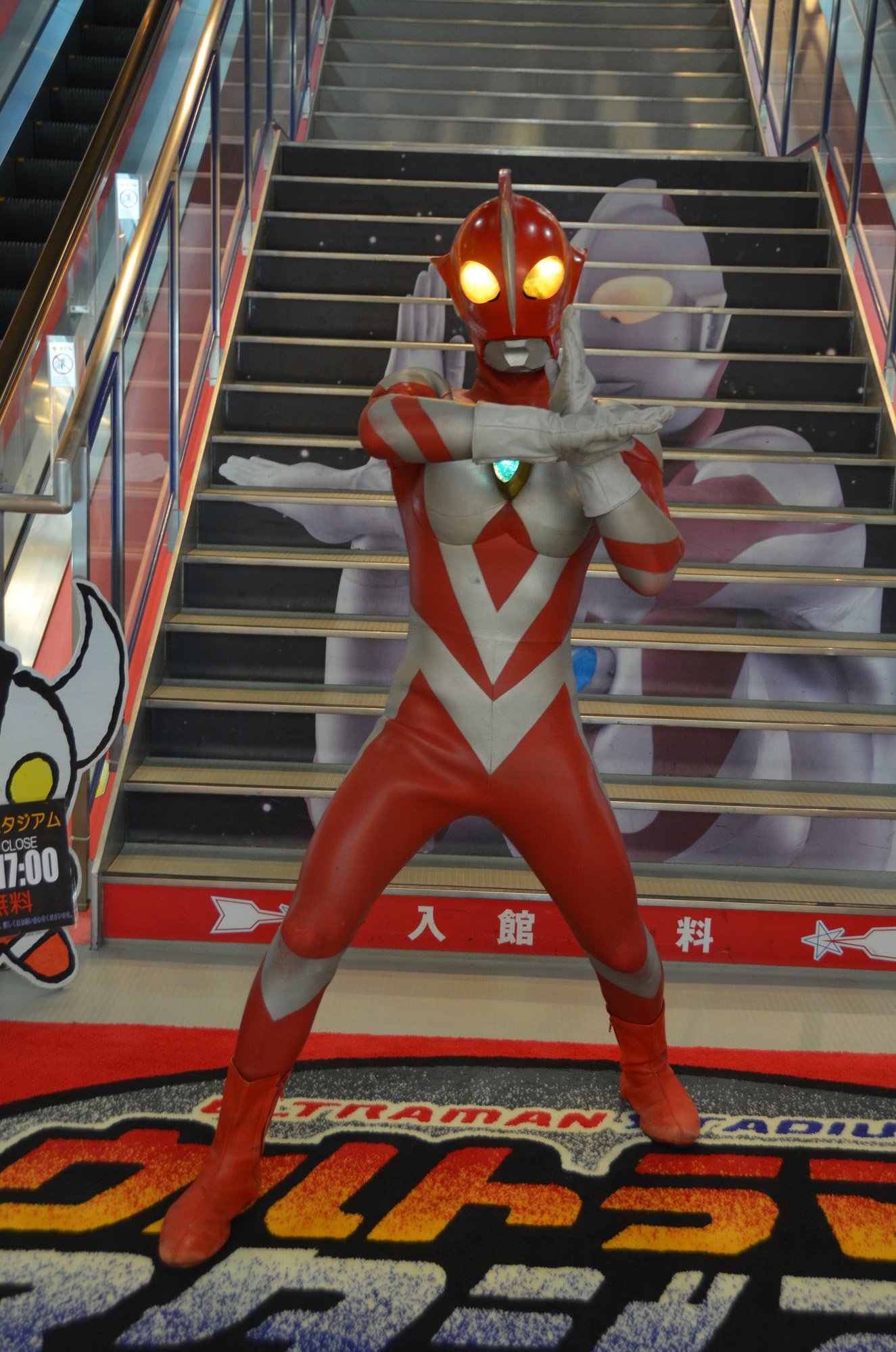 シンウルトラマン ピアス シン・ウルトラマン Velvet Lounge ピアス | ウルトラマン