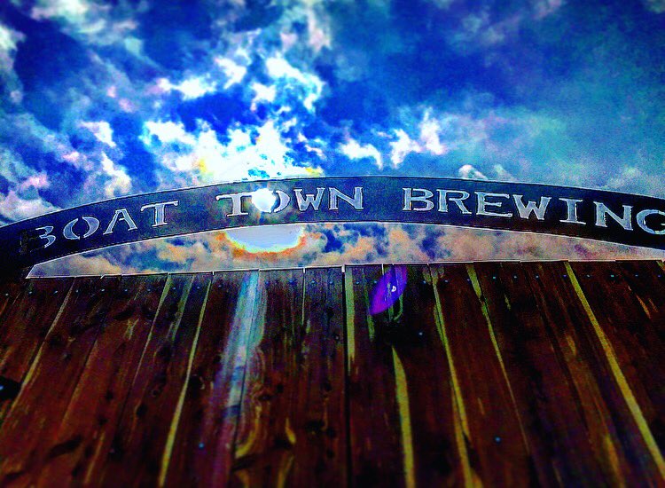 Weekend is in sight. Temps are rising.  #brotherrum is ready to pair with alligator from <a href="/KamoKitchen/">KamoKitchen</a>