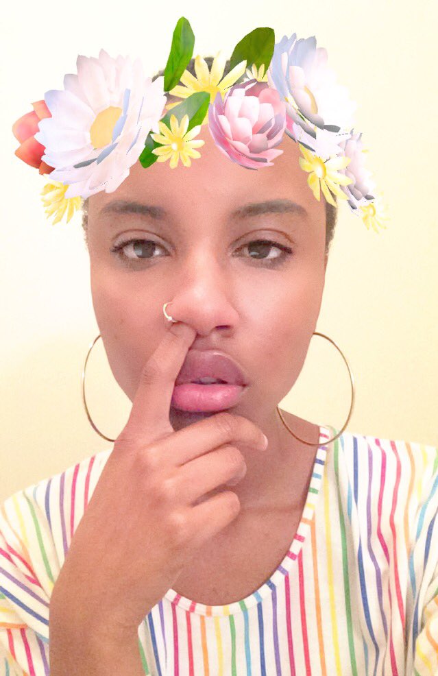 femmeminem's tweet photo. My lips are slightly swollen from Vick's vapor rub #ricanproblems https://t.co/1r3oWDTDNh