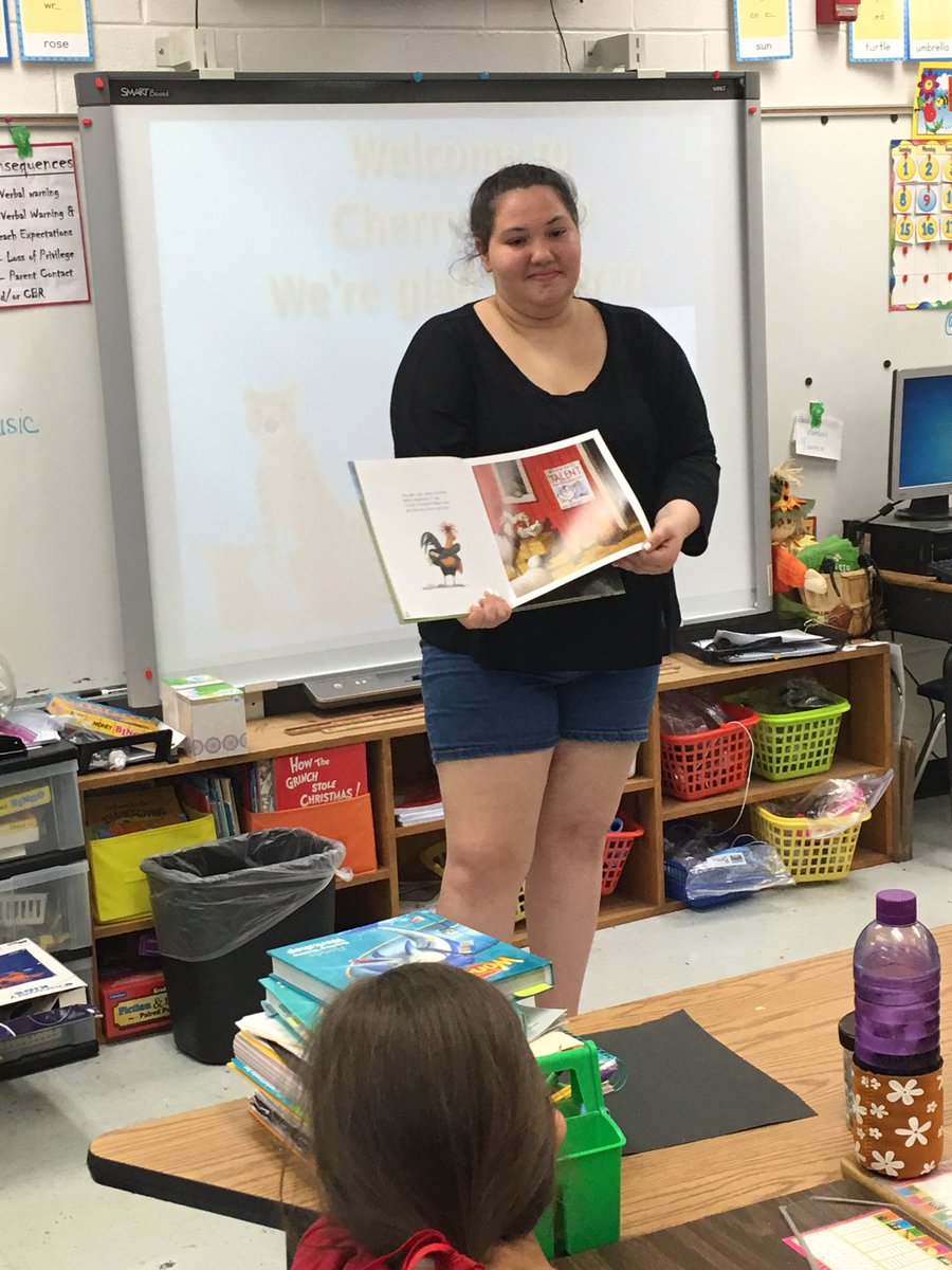 Kimnix88's tweet photo. Enjoyed Bay High students reading to my class today! Thanks for arranging @ibeforlsu @MCherryStreet  @g8rgrad97 https://t.co/DOrLI4SObB