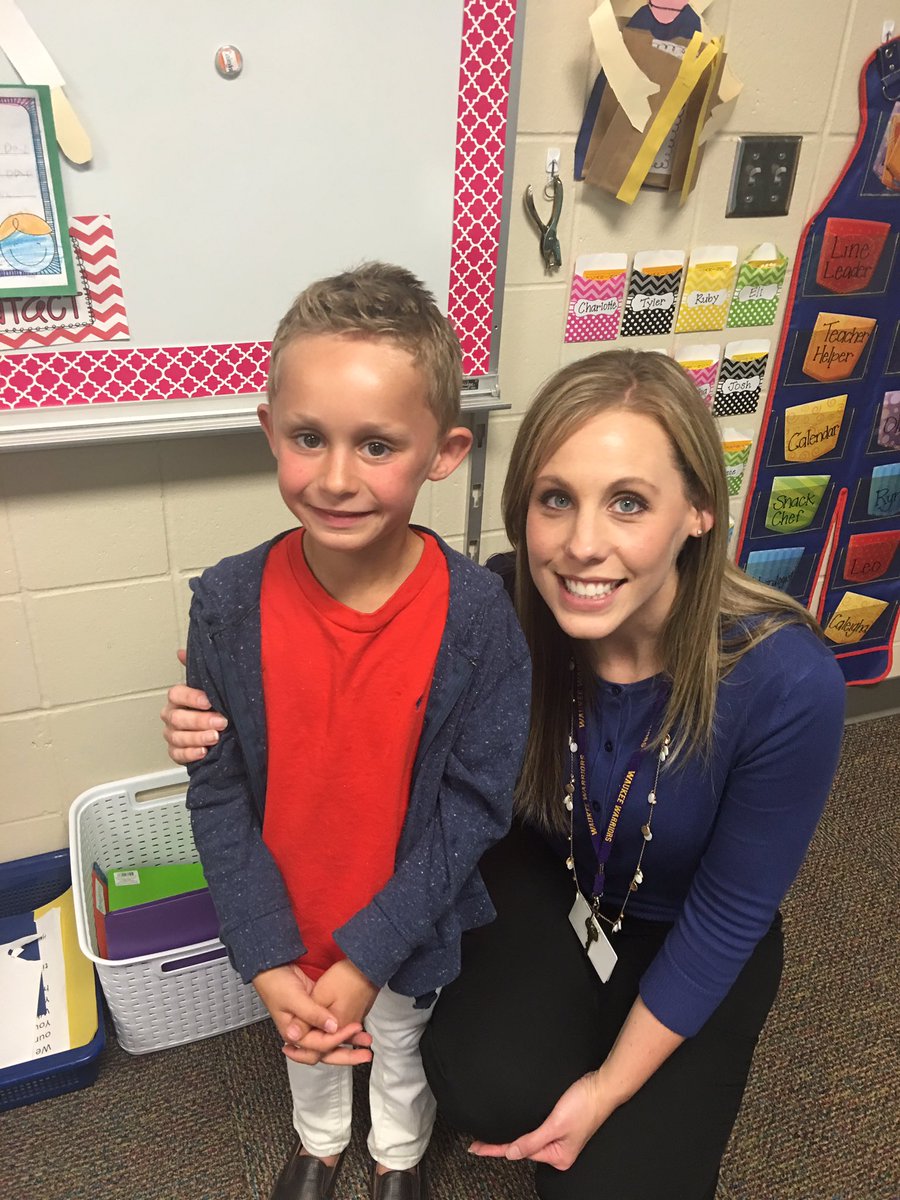 chaleygravett's tweet photo. Parents Celebration from our kindergarteners! #slowdowntime #babyheadedto1st https://t.co/qfFPSZXV3B