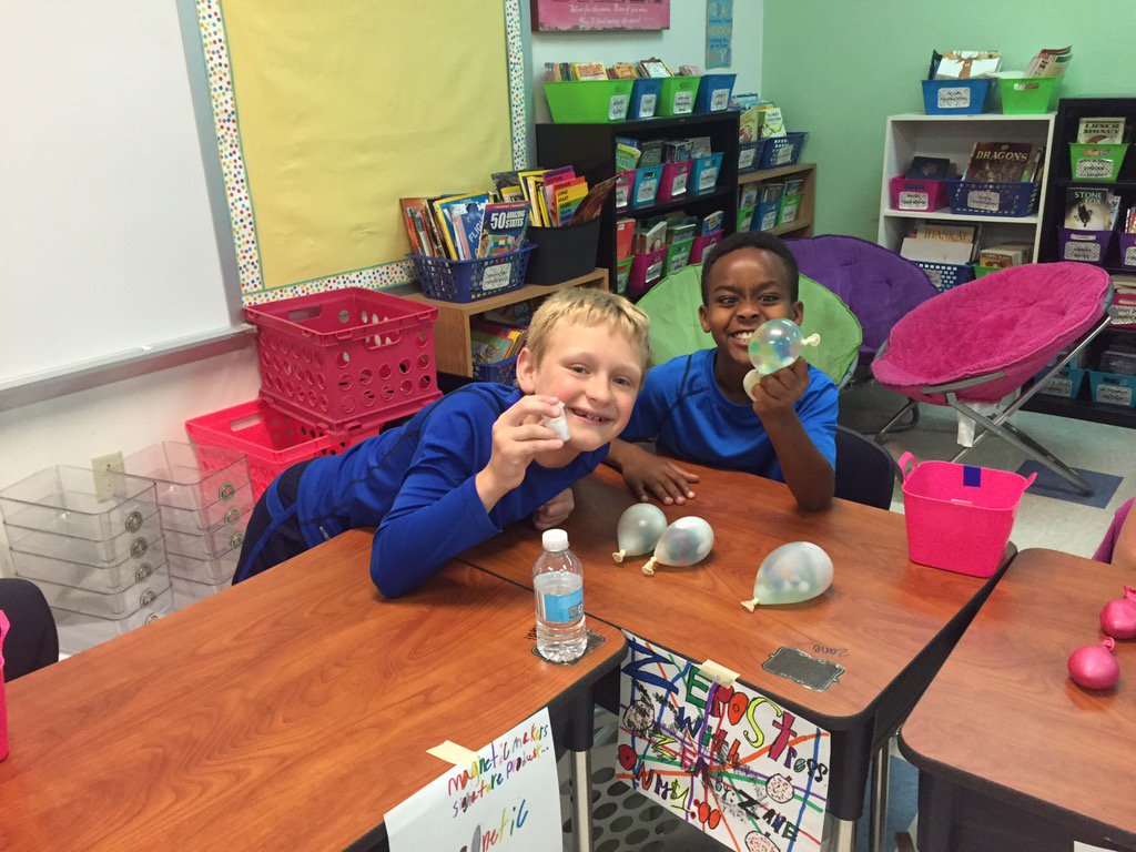 DRE3Wilton's tweet photo. Day 1 of the craft fair was so much fun! Come visit us tomorrow and check out our amazing crafts! #economicsrocks https://t.co/BSk3Rfa6fH