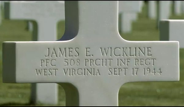 One man did more than just adopt a <a href="/USArmy/">U.S. Army</a> #soldier's grave, he brought him back to life: ow.ly/Ragd300hUQP