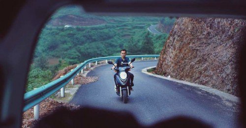 “Kaili Blues” de Bi Gan : voir ou rêver profondeurdechamps.com/2016/05/18/kai…