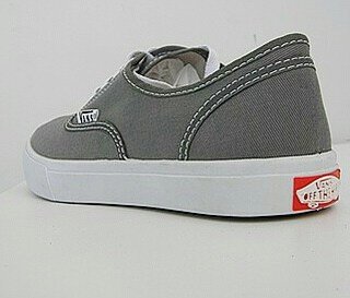 FrancoCalcados's tweet photo. Lindos modelos Vans!! Tá esperando o que para pedir o seu ?? Encomendas no WhatsApp 📱 037 9 99178057 https://t.co/Ui4LNC4q4Q