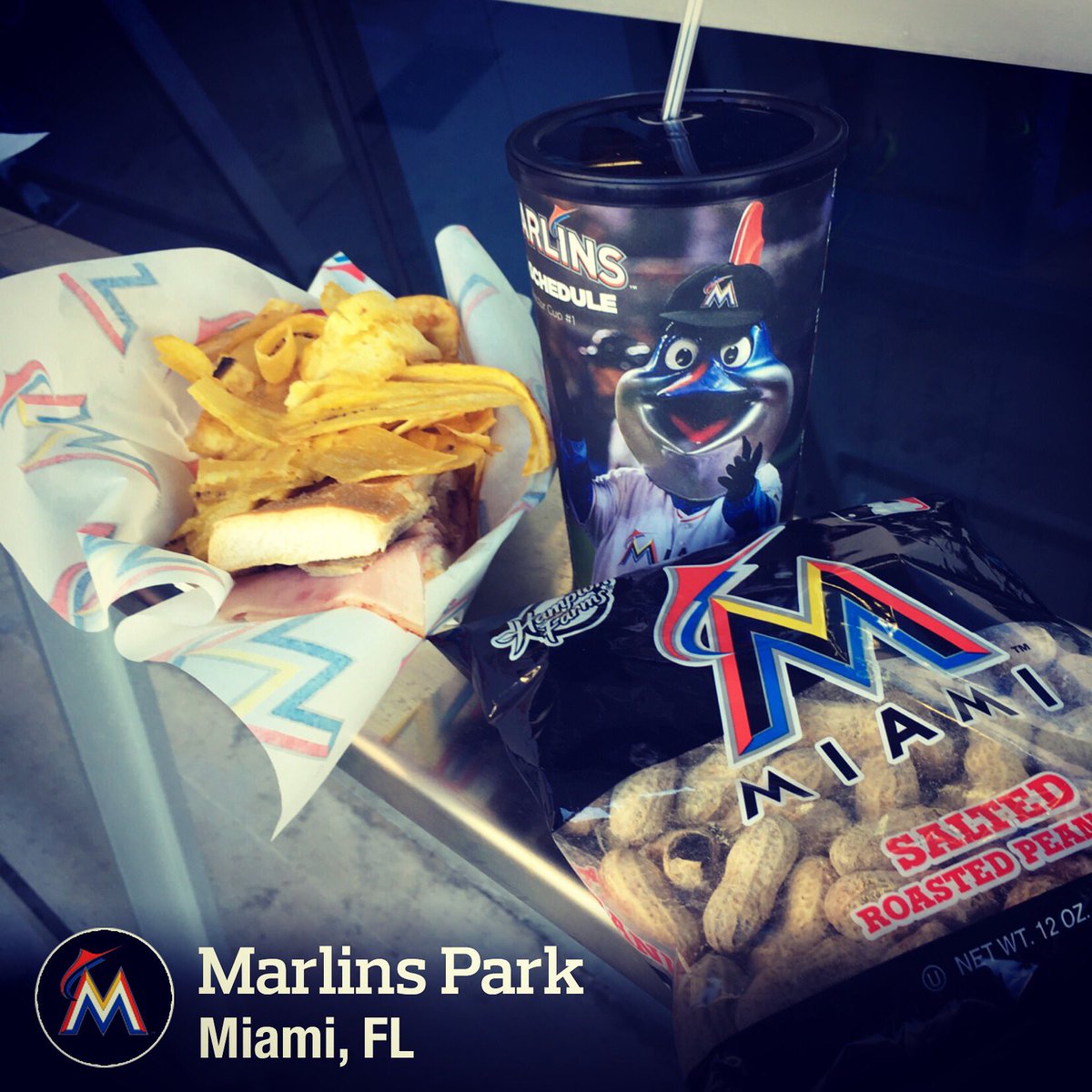 DavidRae5360's tweet photo. @FOXMarlins always love coming to @MarlinsPark to watch my favorite team @Marlins #MondayGuys #LatinAmericanGrill https://t.co/UrXRhFfrL4
