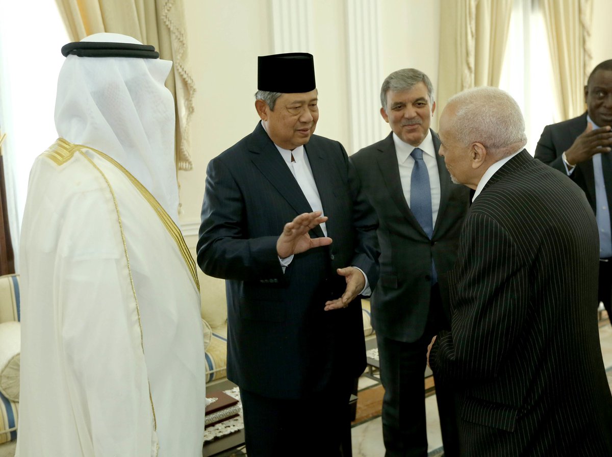 haniandriaa's tweet photo. Proud-> @SBYudhoyono: SBY saat mengikuti rangkaian pertemuan konsultasi OKI, di Jeddah, Arab Saudi, Selasa (17/5). https://t.co/JbenPmnI2O"