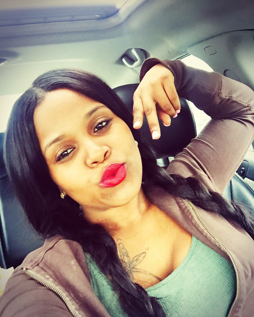 DatBe_Kee's tweet photo. Forever Thankful🙏🏽 and Blessed to See another Year🙌🏽 Happy G~Day to Me😜😎🎈💃🏽🎂 https://t.co/bJz2XfwqPj