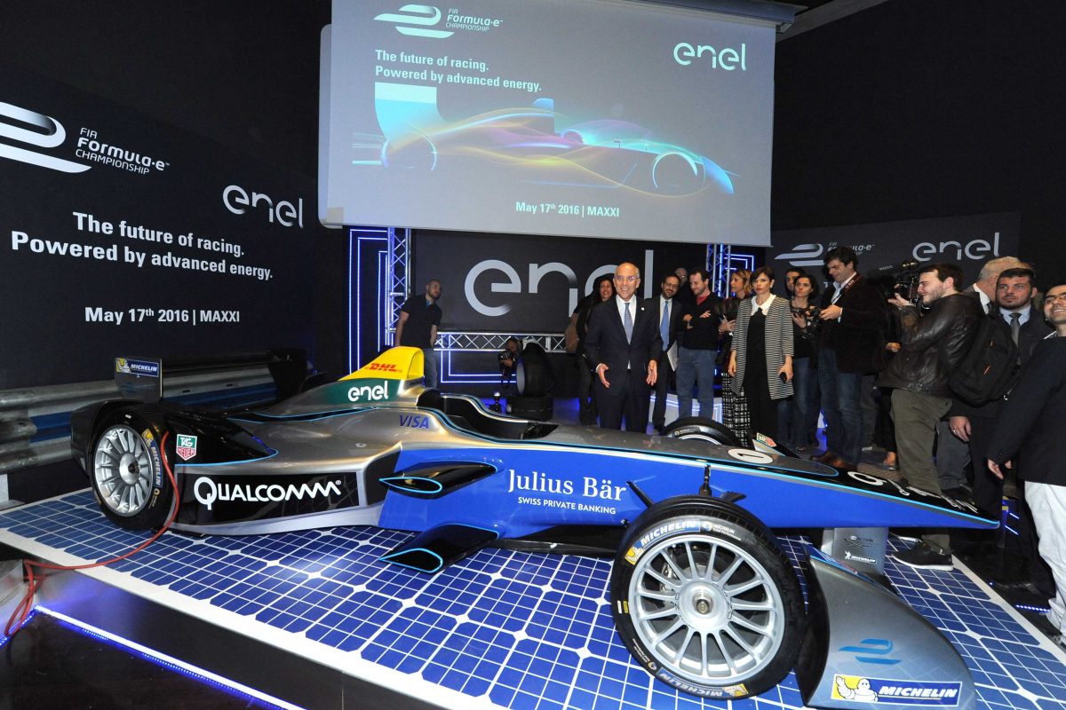 ApexFormulaE's tweet photo. Enel Becomes Official Power Partner of #FormulaE
https://t.co/TxnWliJ72p
#TheApex https://t.co/AzSt1mh8uo