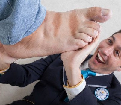 BarrattsShoes's tweet photo. #didyouknow the #worldrecord holder Venezuelan man has the #largestfeet size 32  https://t.co/lgTjtQCw8D https://t.co/t2ObhS9aiY