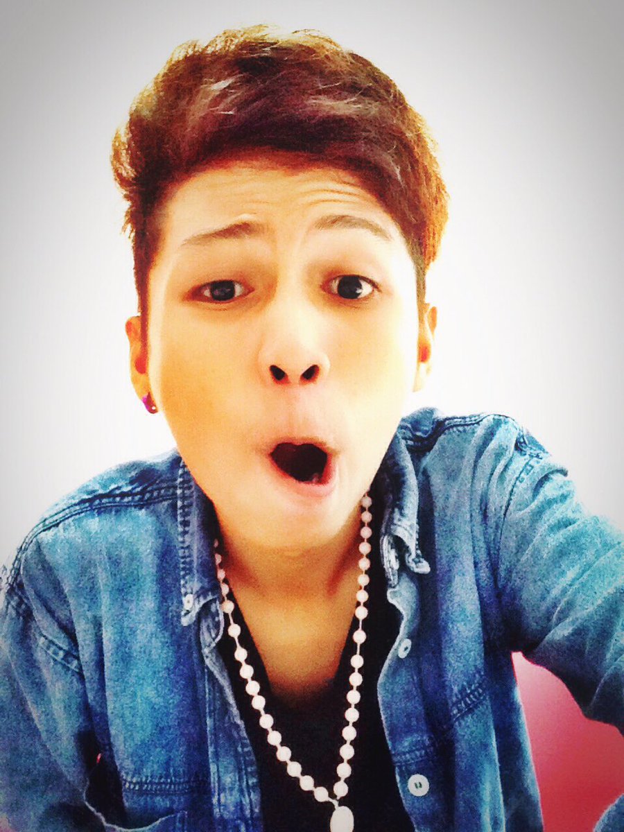 G_iooo's tweet photo. 😄😜😎🤘🏻 https://t.co/m1I80Auf13