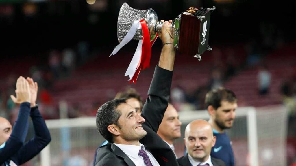 Athletic_Lion's tweet photo. La UEFA elije a Ernesto Valverde como mejor entrenador del año. ¡Vaya crack! Eskerrik asko Txingurri. https://t.co/2xVJ492Izn