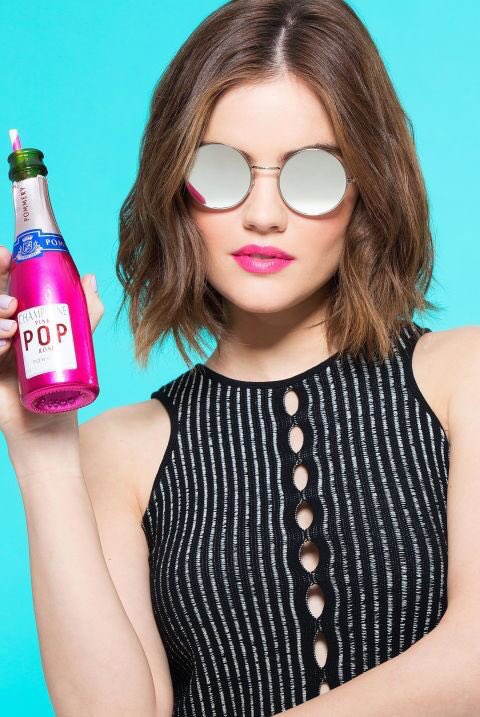 wallflowerxmina's tweet photo. @lucyhale stop🤔 https://t.co/eJCdv5pZQ9