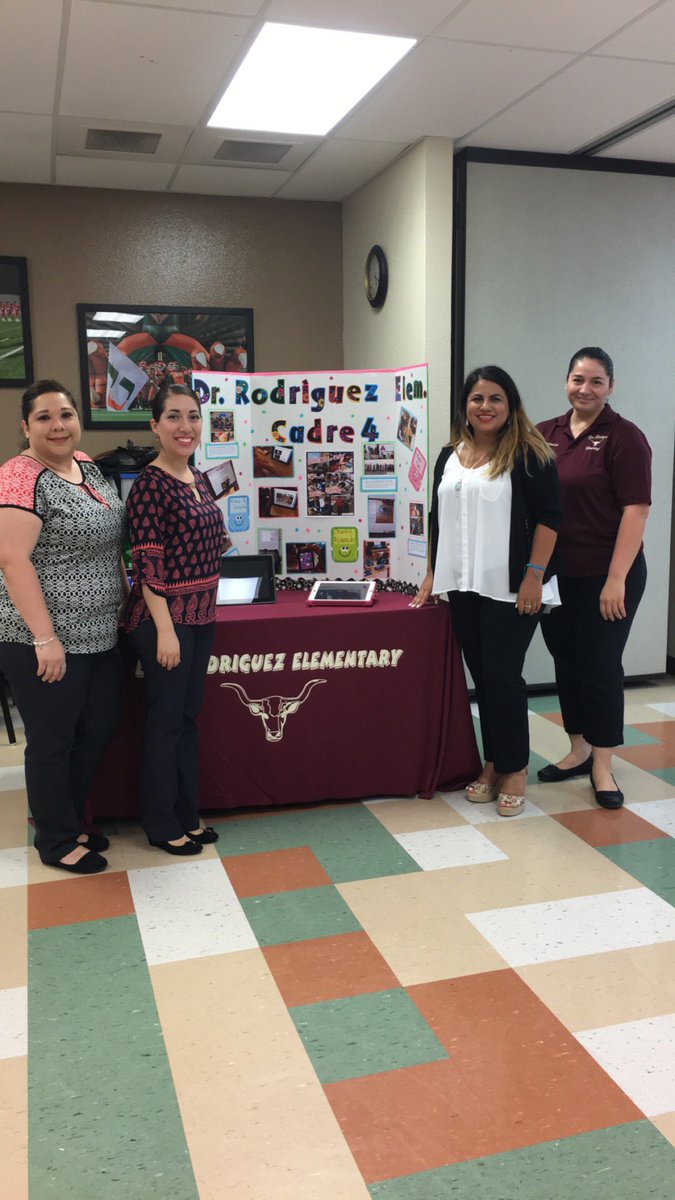 MichelleElemAP's tweet photo. Way to go @mayrarobles213 @cmalvarado4 ! Truly amazing! #DRETech #hcisd https://t.co/saTtjSPgyf