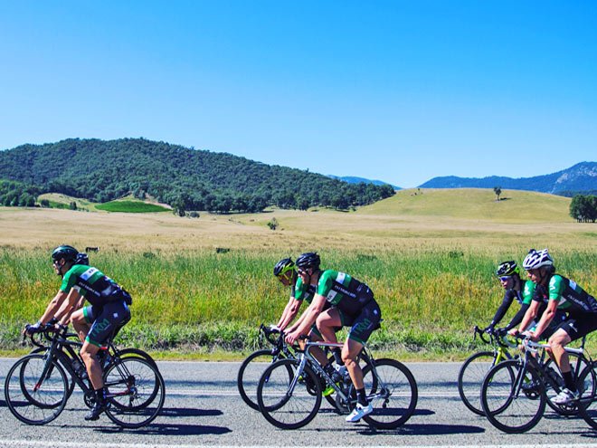 Bunchrides's tweet photo. The power of cycling, how it can provide a support network for its members https://t.co/X17AxGIR0d @tkm_slattery https://t.co/OZuqMTWUkF