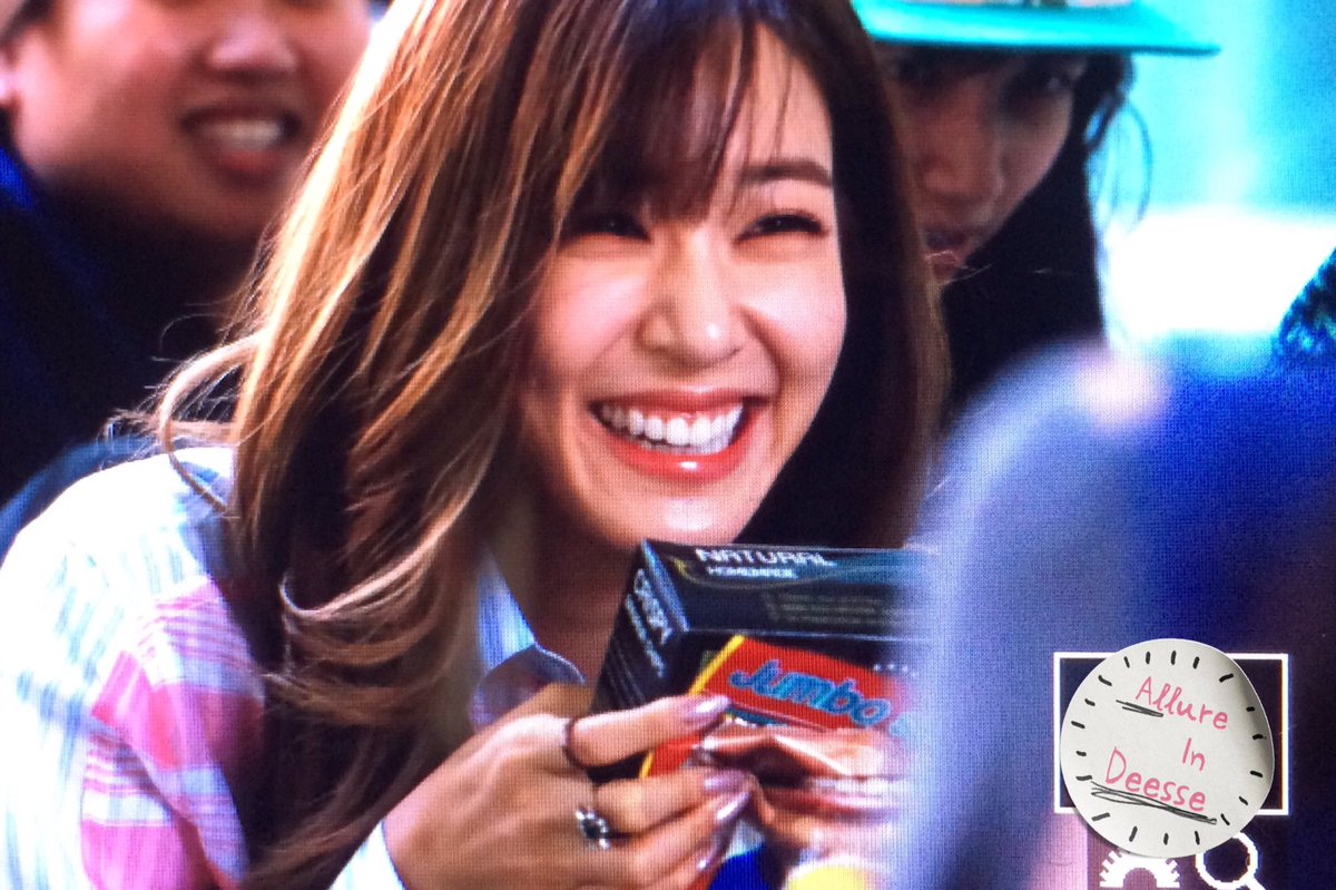 [PIC][18-05-2016]Tiffany tham gia “SBS PowerFM Choi HwaJung Power Time Radio” vào sáng nay CitP0gRUYAArsew