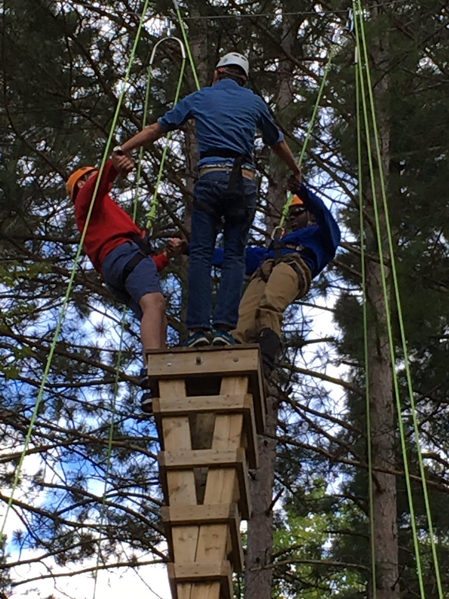 BSS_StSrv_LDSB's tweet photo. An afternoon of high ropes! @RKYCamp #BSSLeads #BDaring #LeadershipCamp https://t.co/awjV00RFja