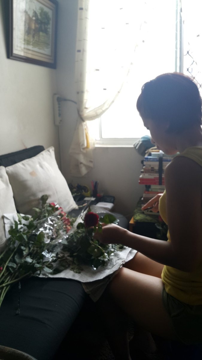 16prettymom's tweet photo. Busy much! 😰🌷

#MamuTurn60 #DebutTheme https://t.co/tkgb6EGZ82