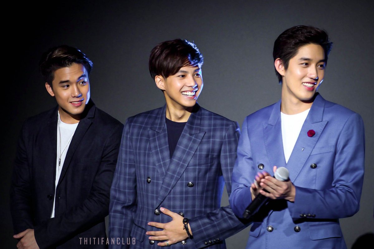 thitifanclub's tweet photo. ตัวแทนสามหล่อแห่ง น า ด า ว @bank_thiti + @jjamyjames + พี่ต่อ #BauschandLomb #BLPresenter https://t.co/FA6GN9OyzK