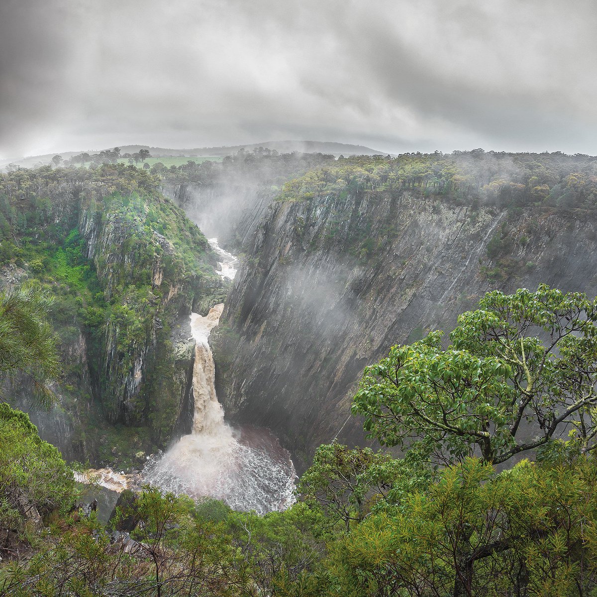 A great shot of Apsley Falls near #Walcha #newenglandhighcountry