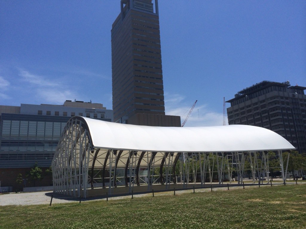0716STARSHIP's tweet photo. 会場のうどん県高松市サンポート高松「大型テント広場」です。海と山と空がオーディエンス！

#スタフェス https://t.co/0z1xoUgwmP