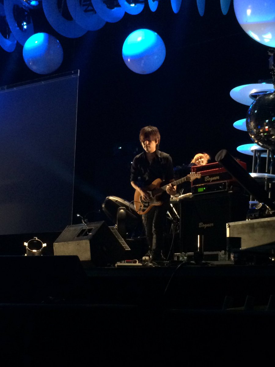 cfm_miku_en's tweet image. OMG!!!! @misamisamisawa &amp;amp; @megmemikoto with @jamesdevito &amp;amp; @likeluke_ of @anamanaguchi 😭😭💦✨💖 special collab encore!!