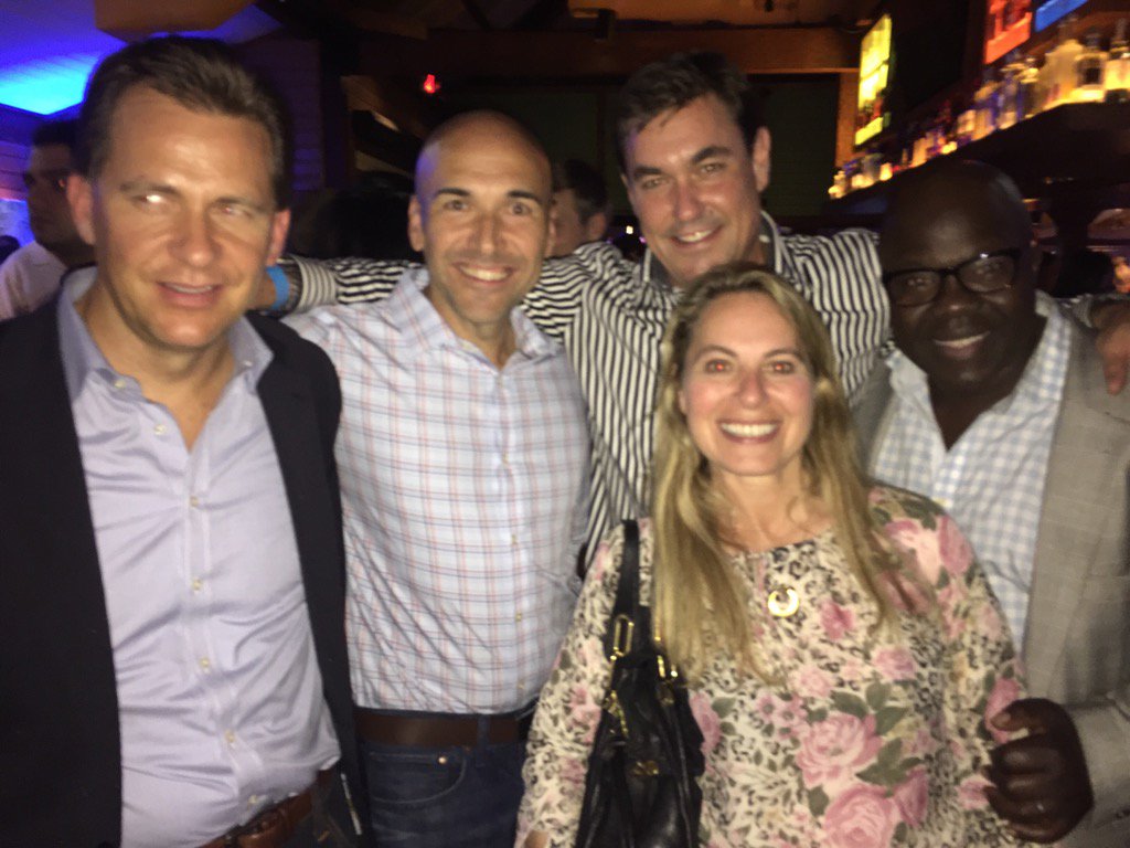 SAP_2020's tweet photo. Deloitte party Sapphire old school EMC team #sapphirenow #sapposse https://t.co/s7moSGIXp0