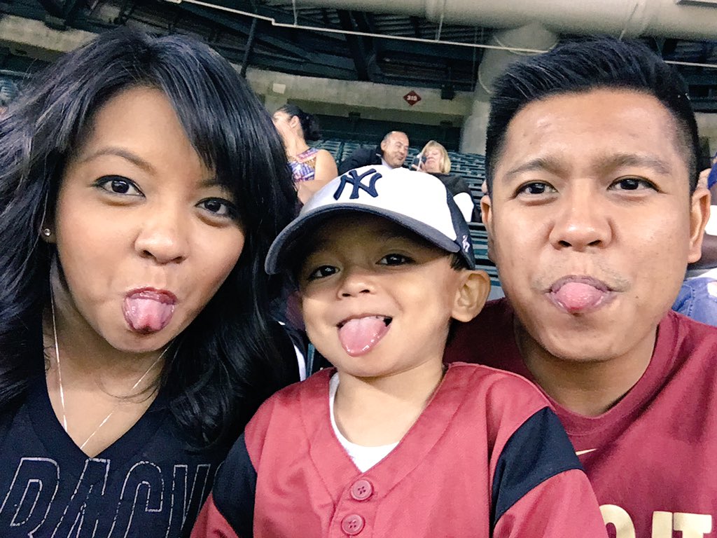 babyregal's tweet photo. #DbacksVsYankees #GoDbacks #andrewbg #❤️🐍⚾️ @Dbacks @iMattchu787 https://t.co/v84JSHpLcL