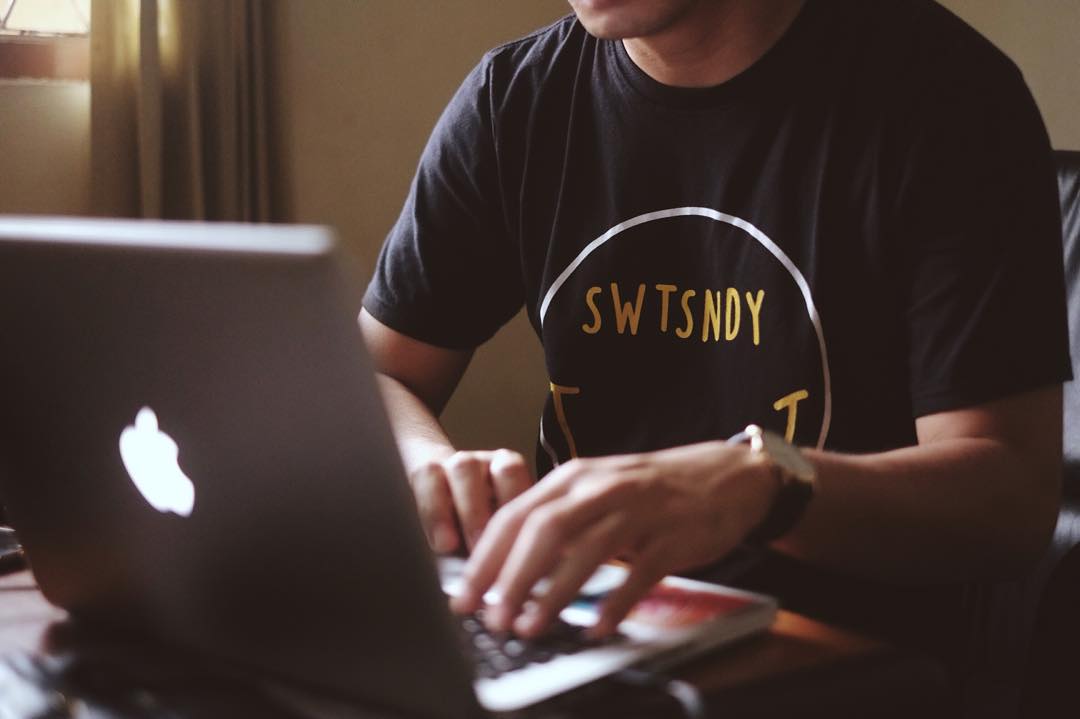 You can now easily 'thumb' us through :

call / text / whatsapp : 0812 8500 4701
line : sweetsunday
bbm : 2745040a